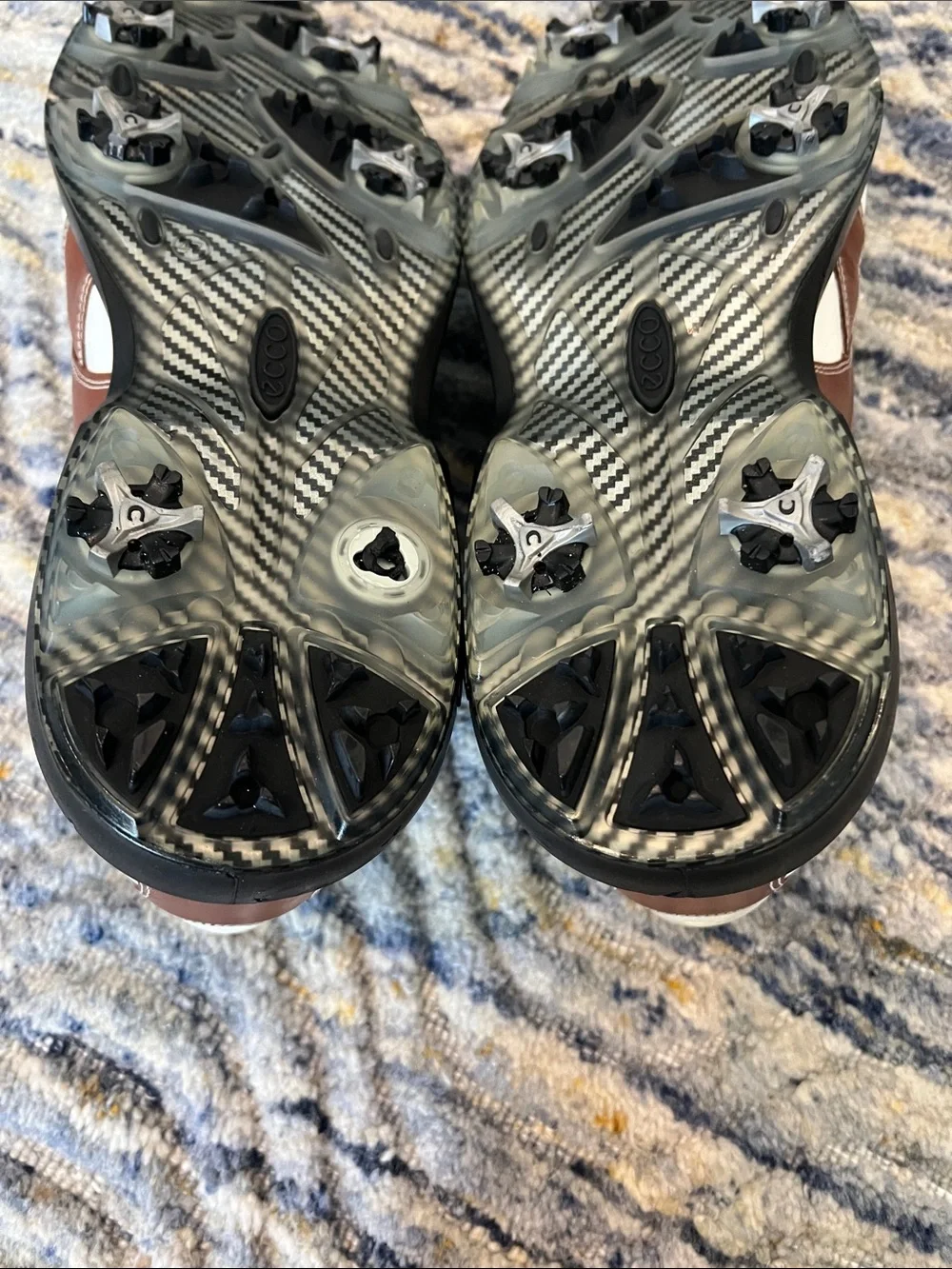 Ecco men’s golf